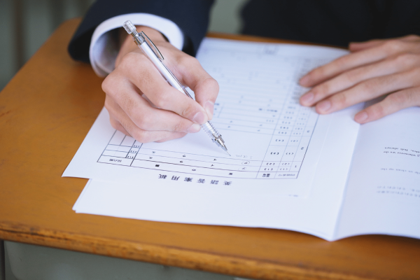 Zwalczanie pożarów i ewakuacja – obowiązki pracodawcy i dobre praktyki